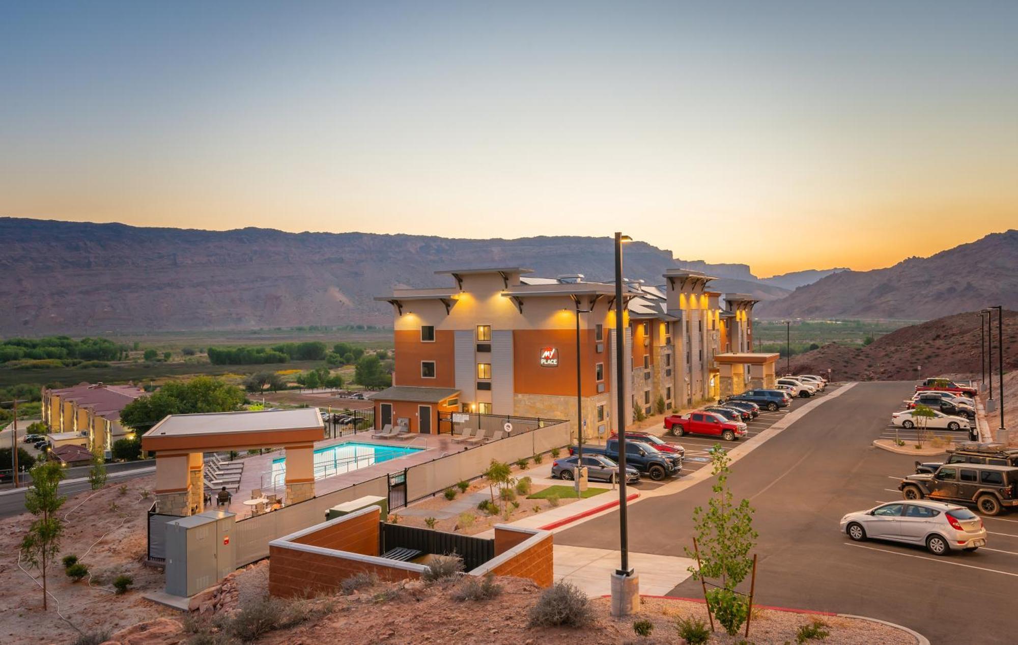 My Place Hotel-Moab, Ut Luaran gambar